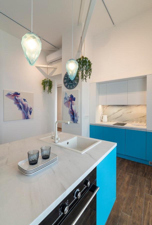 Stylish 1 Bedroom Studio Near Most City ドニプロペトロウシク エクステリア 写真